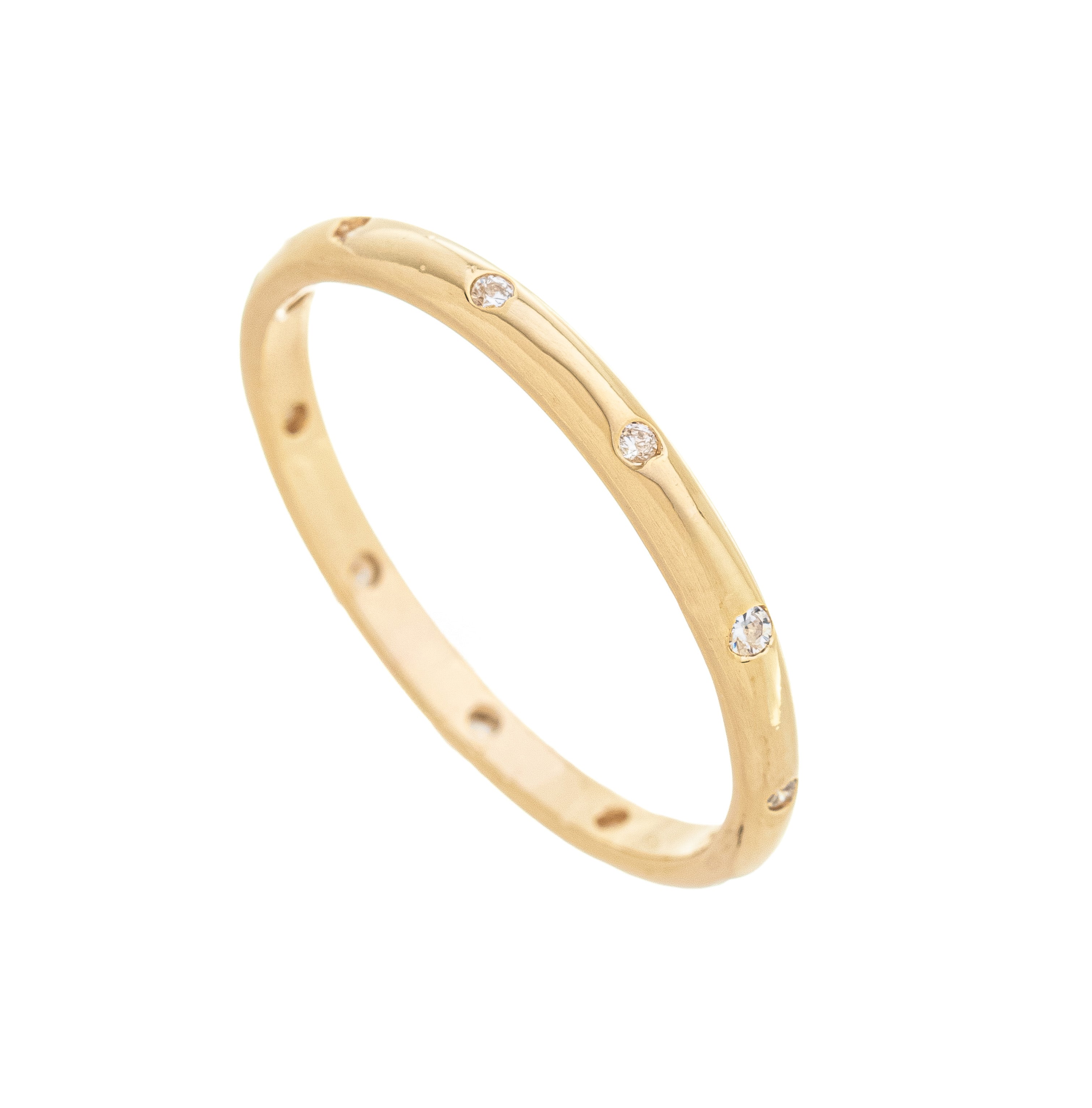 Anel aliança com zircônias banhado a ouro 18k