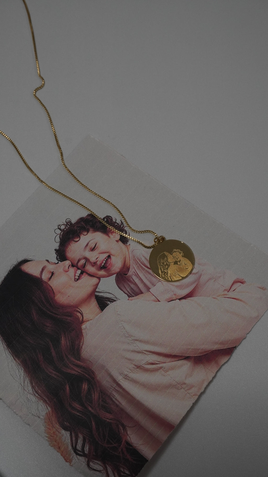 Colar com pingente personalizado banhado a ouro 18k para presente emocional