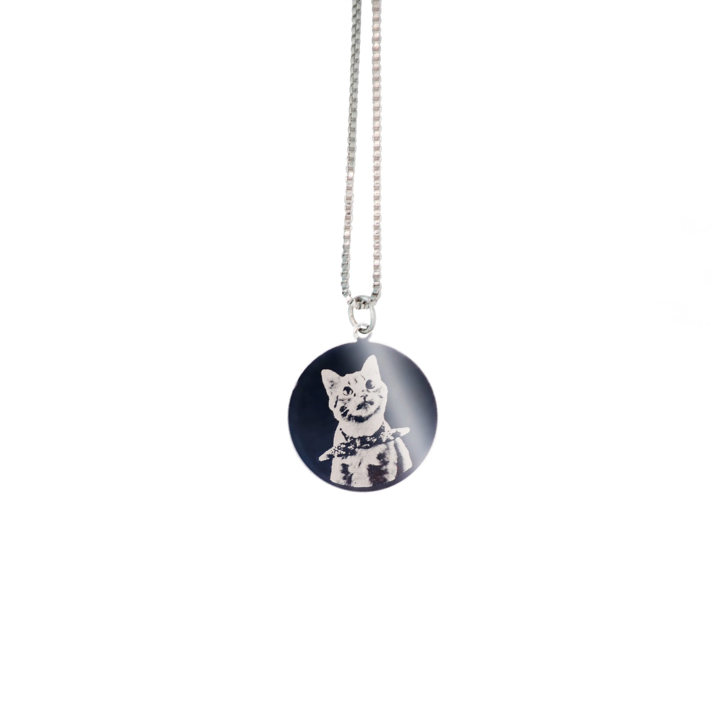 Colar com pingente personalizado em aço inox para homenagem