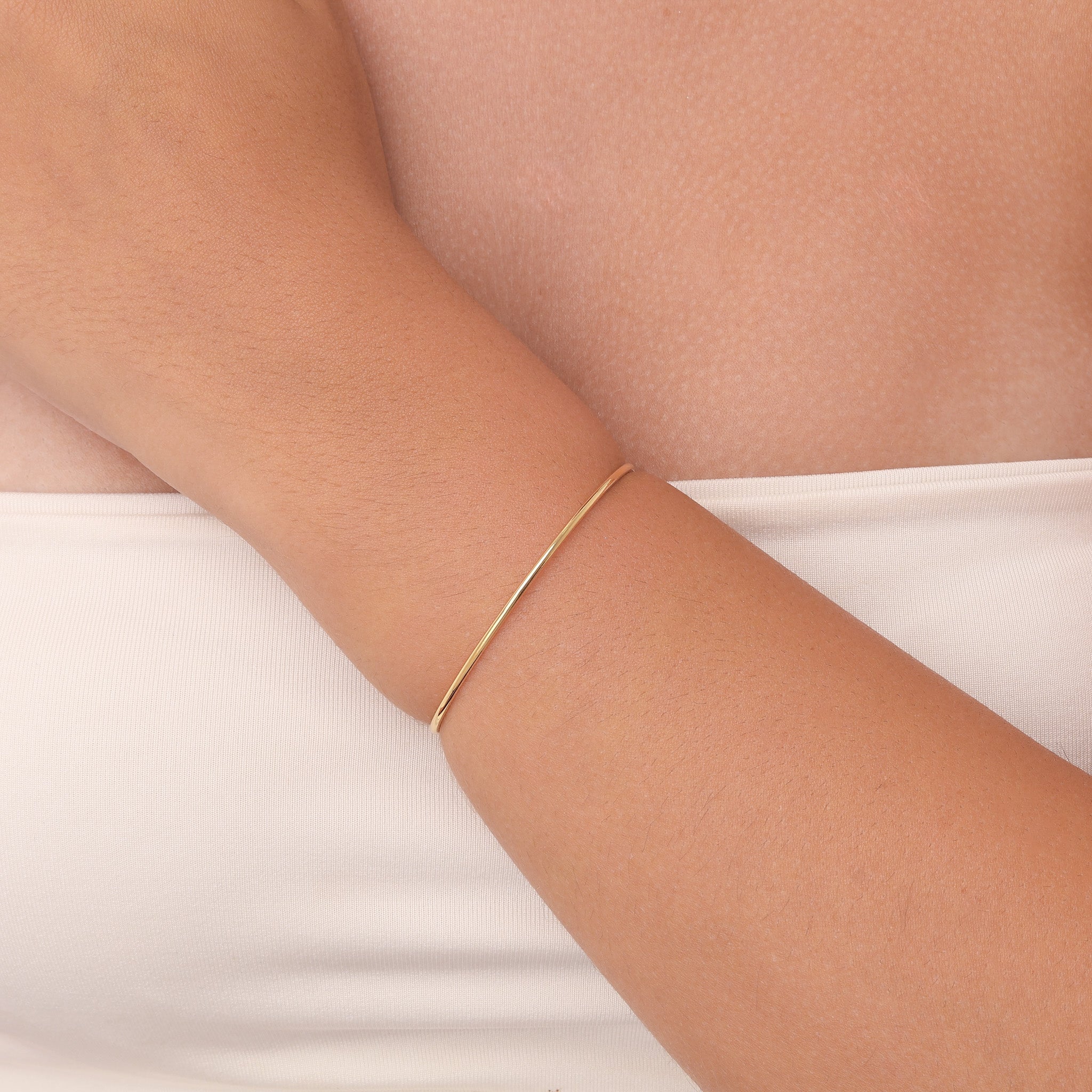 Bracelete com bolinha banhado a ouro 18k ARAU Jóias