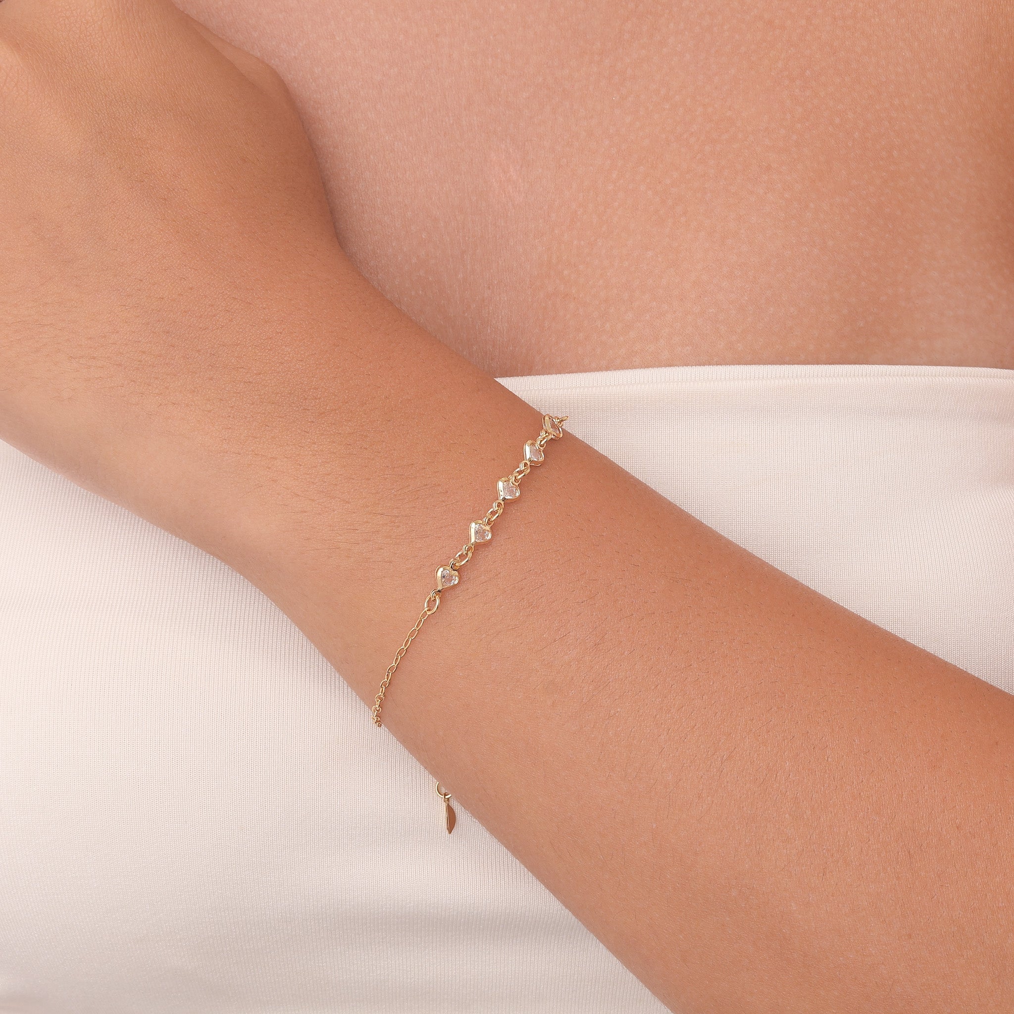 Pulseira com Corações banhada a ouro 18k ARAU Jóias