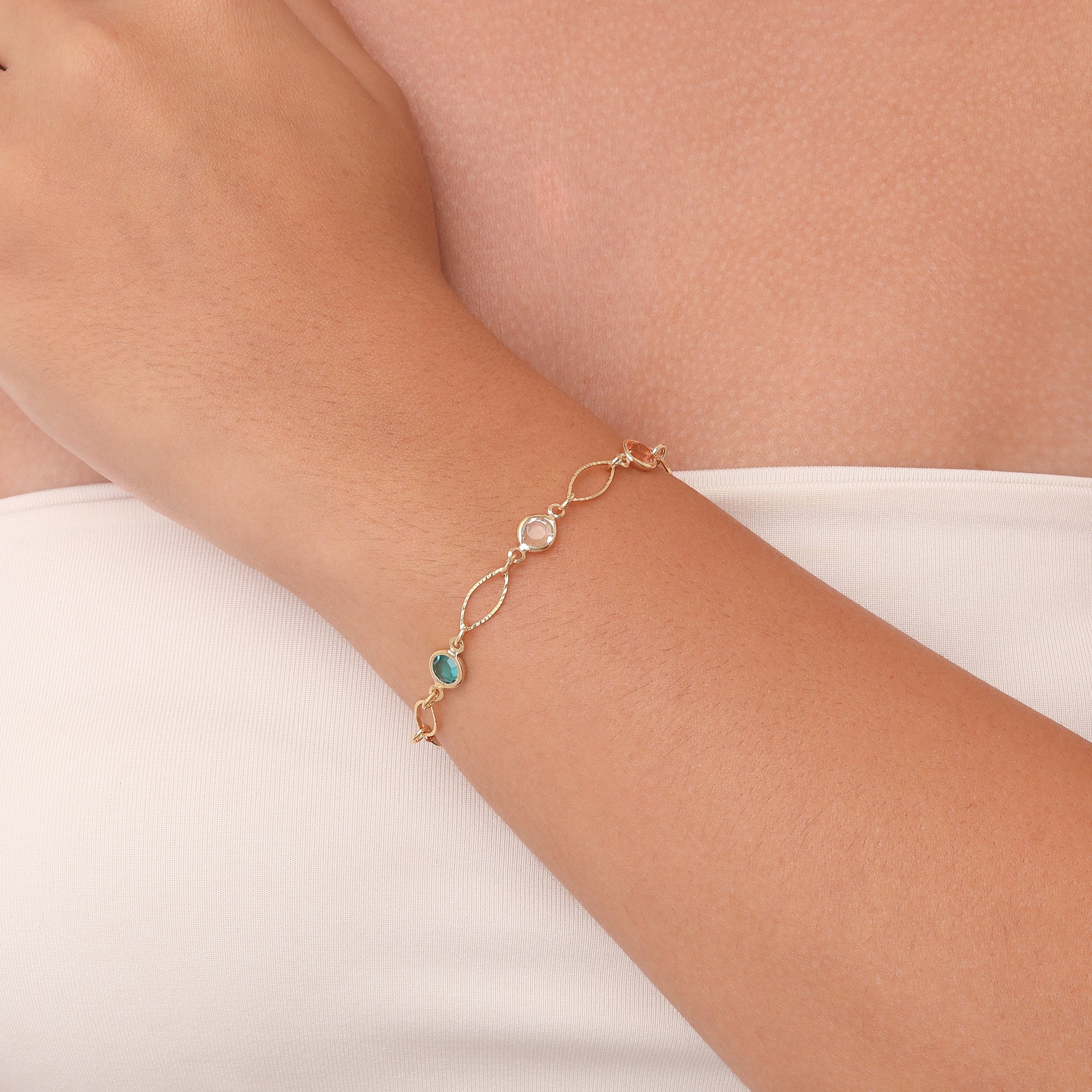 Pulseira de Elos e Pontos de Luz banhada a ouro 18k ARAU Jóias