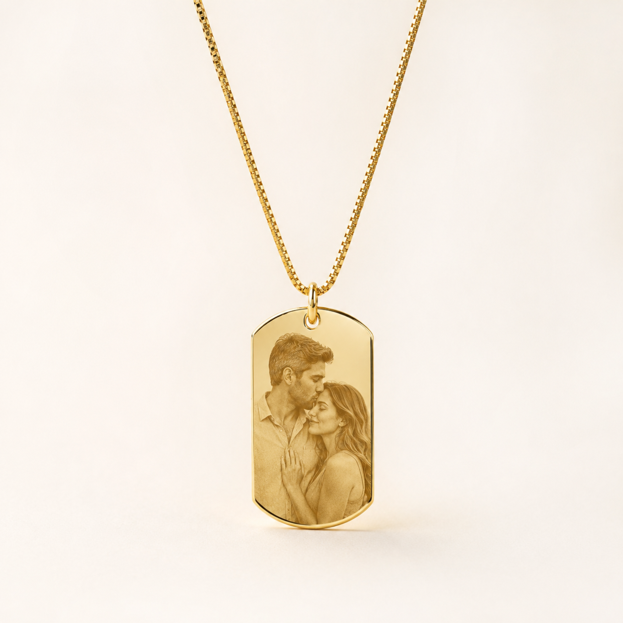 Colar Personalizado com Foto Gravada Banhado a Ouro 18k