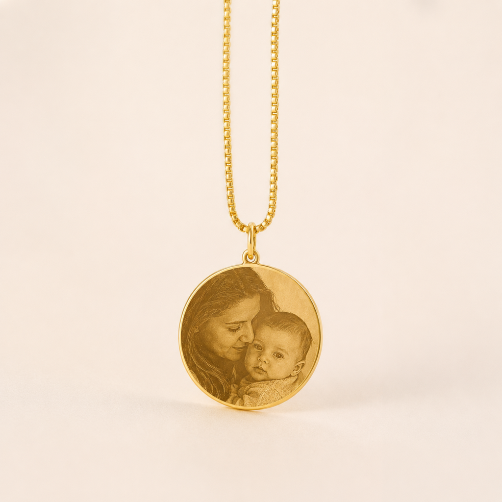 Colar Personalizado com Foto Gravada Banhado a Ouro 18k