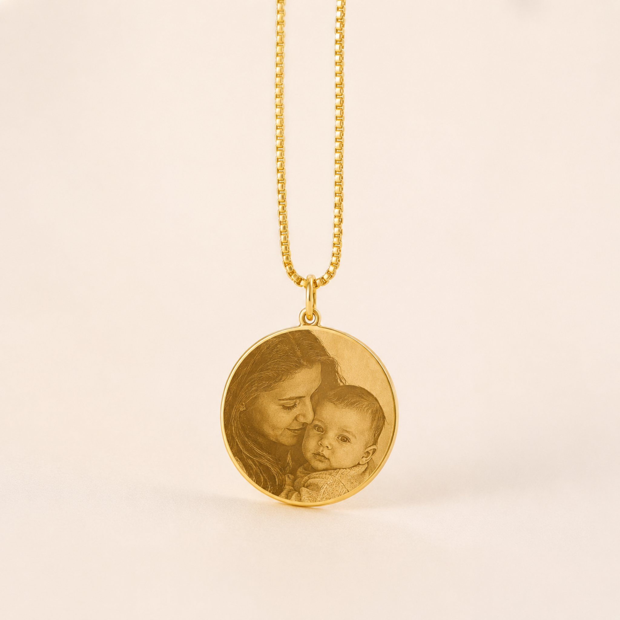 Colar Personalizado com Foto Gravada Banhado a Ouro 18k