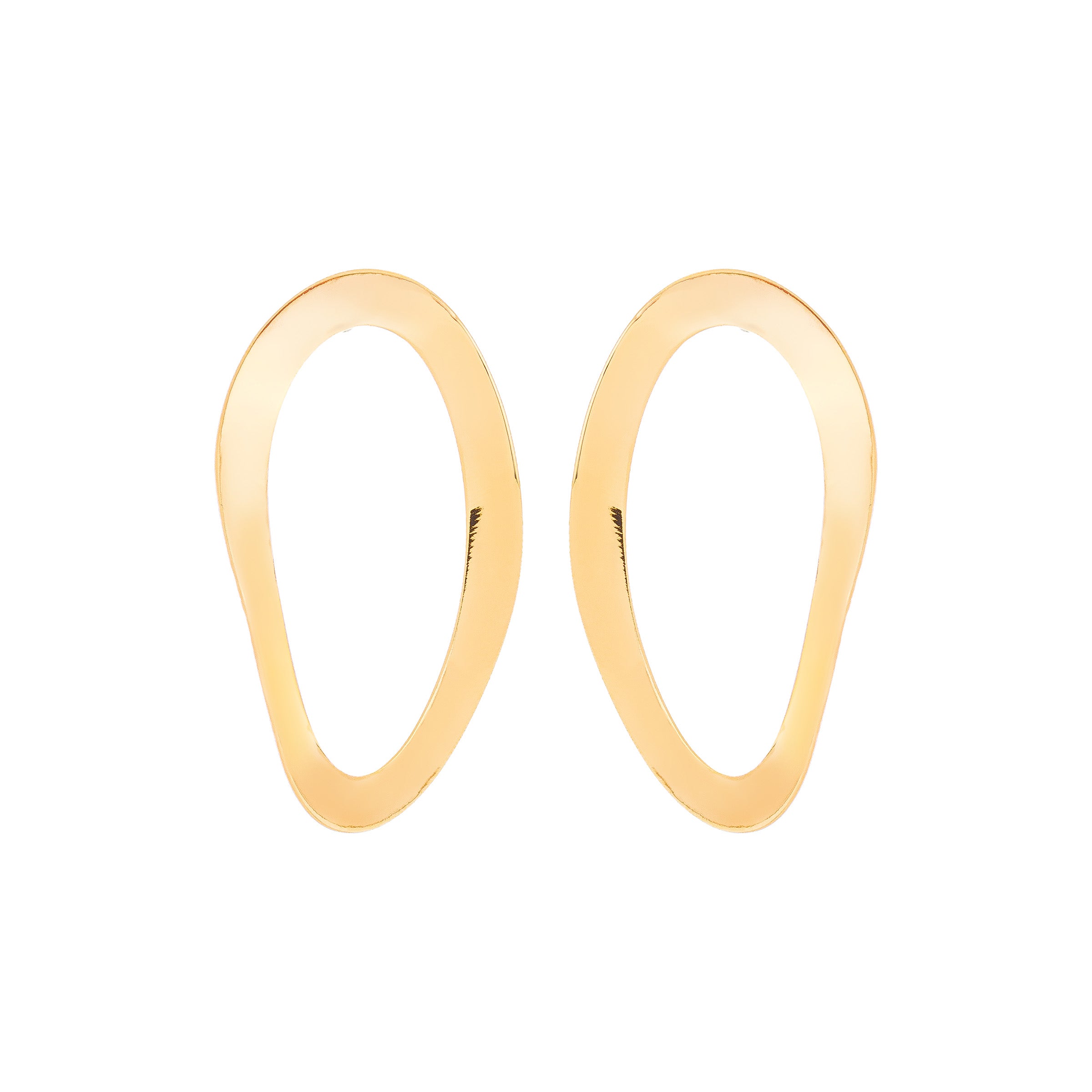 Brinco oval ondulado banhado a ouro 18k ARAU Jóias